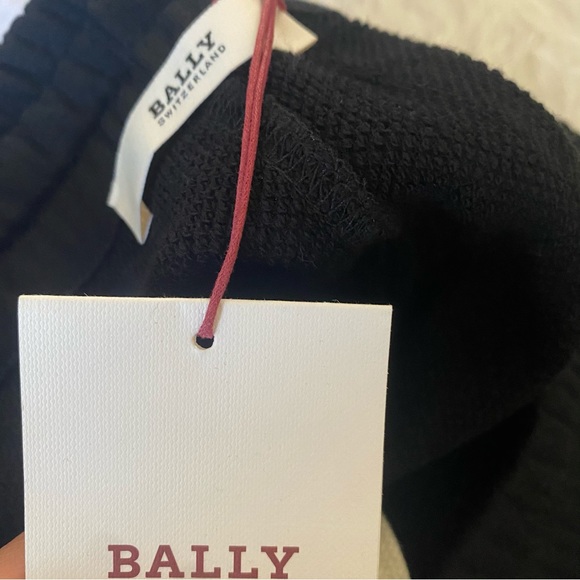 Bally outfit - Picture 13 of 13